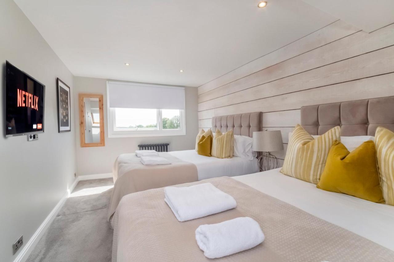 The Stables Luxury House With Hot Tub Apartment York Exterior photo