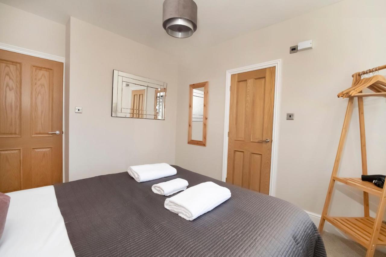 The Stables Luxury House With Hot Tub Apartment York Exterior photo