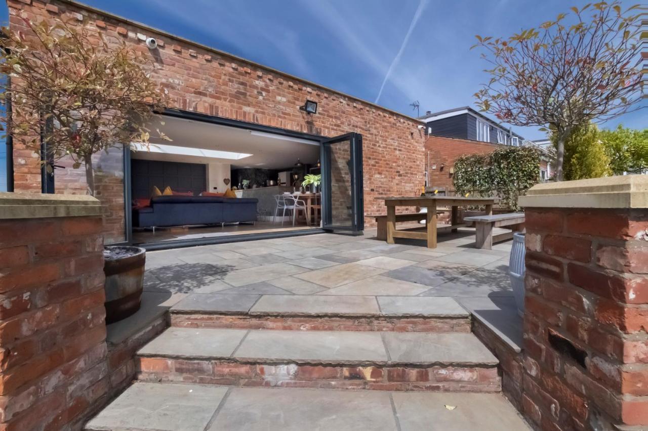 The Stables Luxury House With Hot Tub Apartment York Exterior photo