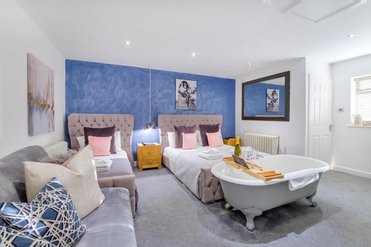 The Stables Luxury House With Hot Tub Apartment York Exterior photo