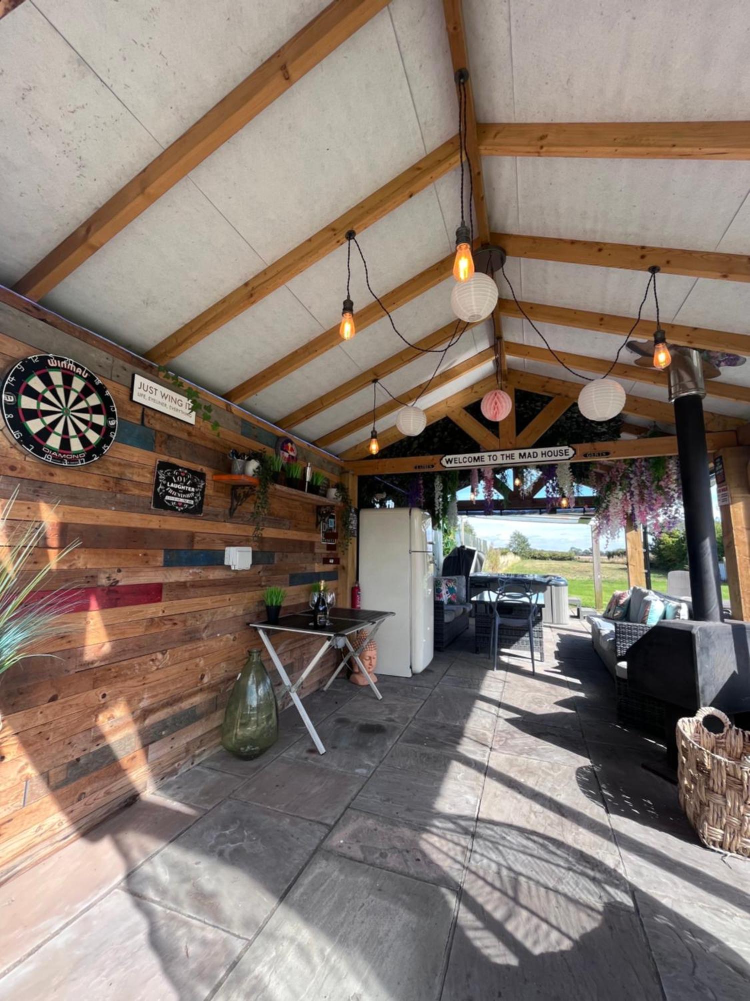 The Stables Luxury House With Hot Tub Apartment York Exterior photo
